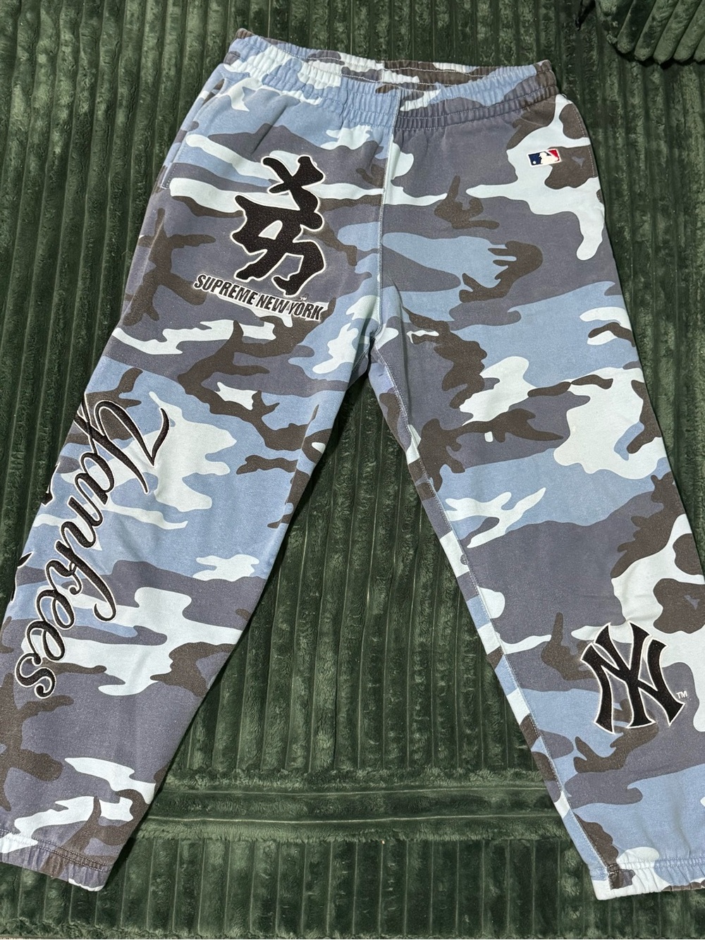 Supreme New York Yankees Sweatpant